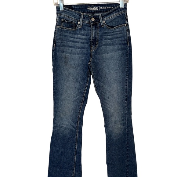Signature by Levi Strauss Women's Modern Boot Cut Stretch Jeans Size 4M - Picture 1 of 8